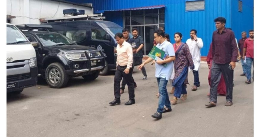 ডিবি কার্যালয়ে আনারের মেয়ে ডরিন