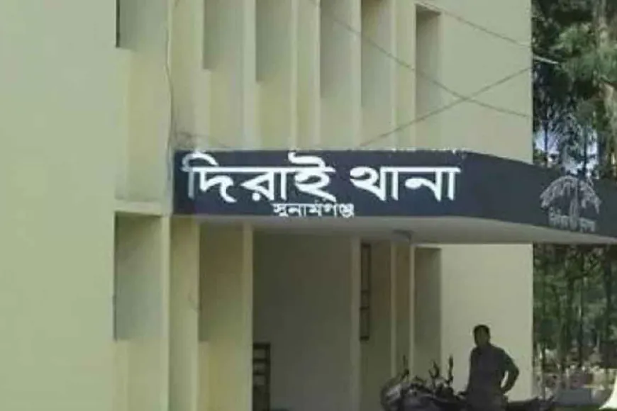 ধর্ষণ থেকে বাঁচতে চলন্ত অটোরিকশা থেকে কিশোরীর লাফ
