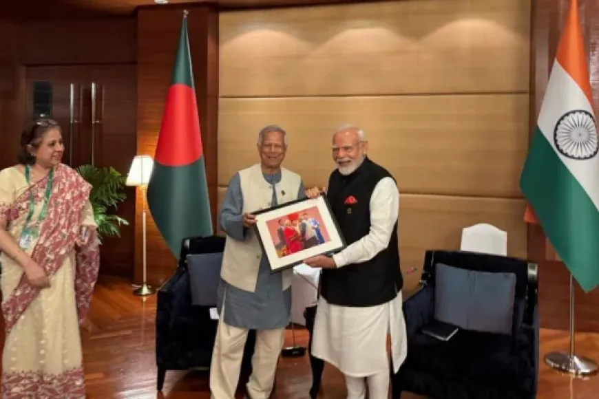 মোদিকে যে উপহার দিলেন ইউনূস