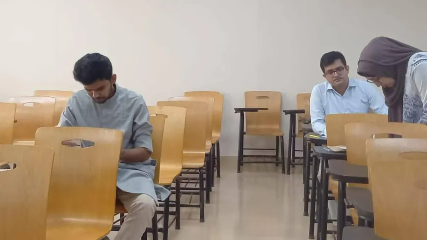 যে কারনে নর্থ সাউথ বিশ্ববিদ্যালয়ে ভর্তির পরীক্ষা দিলেন উপদেষ্টা আসিফ মাহমুদ