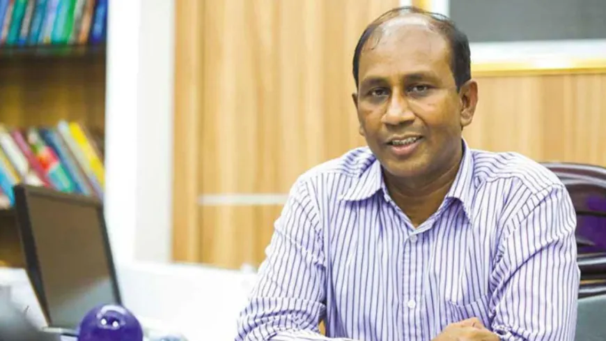 নারীসহ সাবেক পুলিশ কর্মকর্তা মনিরুল ইসলাম আটক! যা জানা গেল