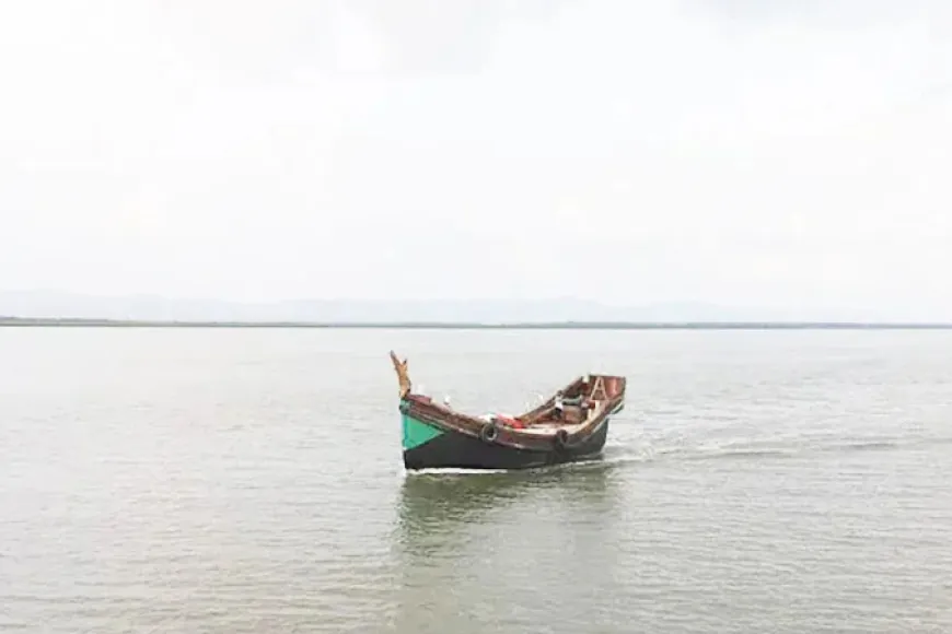 নাফ নদ থেকে চার জেলেকে নিয়ে গেছে আরাকান আর্মি