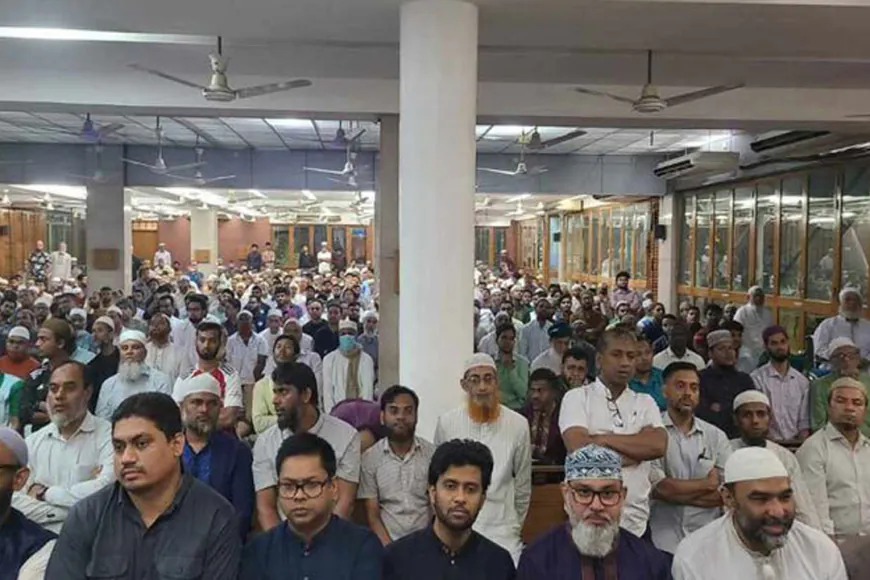 ছোট ছেলের ইমামতিতে হলো ব্যারিস্টার রাজ্জাকের প্রথম জানাজা