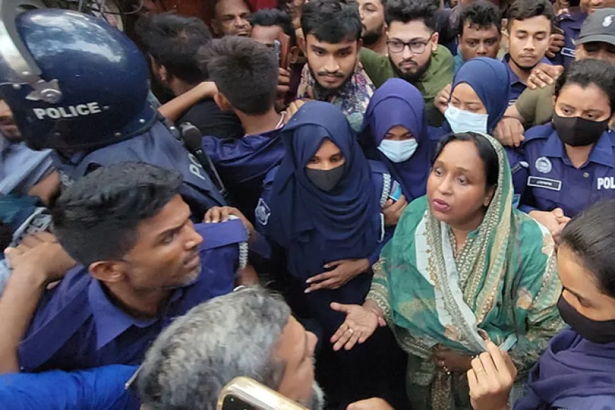 অভিযানের ৬ ঘণ্টা পর আইভীকে গ্রেপ্তার
