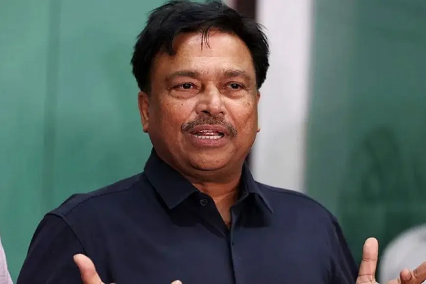 বিসিবি সভাপতি পদ থেকে সরিয়ে দেওয়া হচ্ছে ফারুককে!