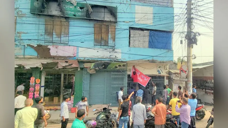 নিষিদ্ধ সংগঠন আওয়ামী লীগের জেলা কার্যালয় দখল
