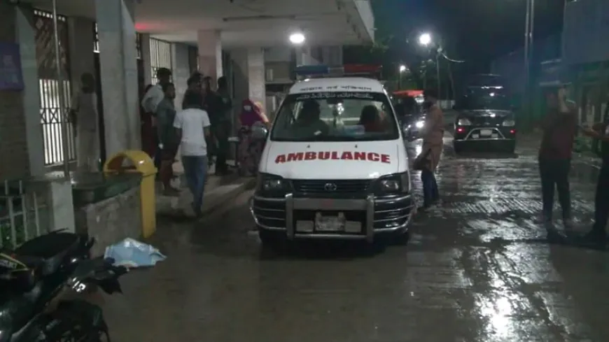 নিষিদ্ধ ছাত্রলীগ নেতাকে কুপিয়ে জখম করল বিএনপির কর্মীরা, অবস্থা আশঙ্কাজনক