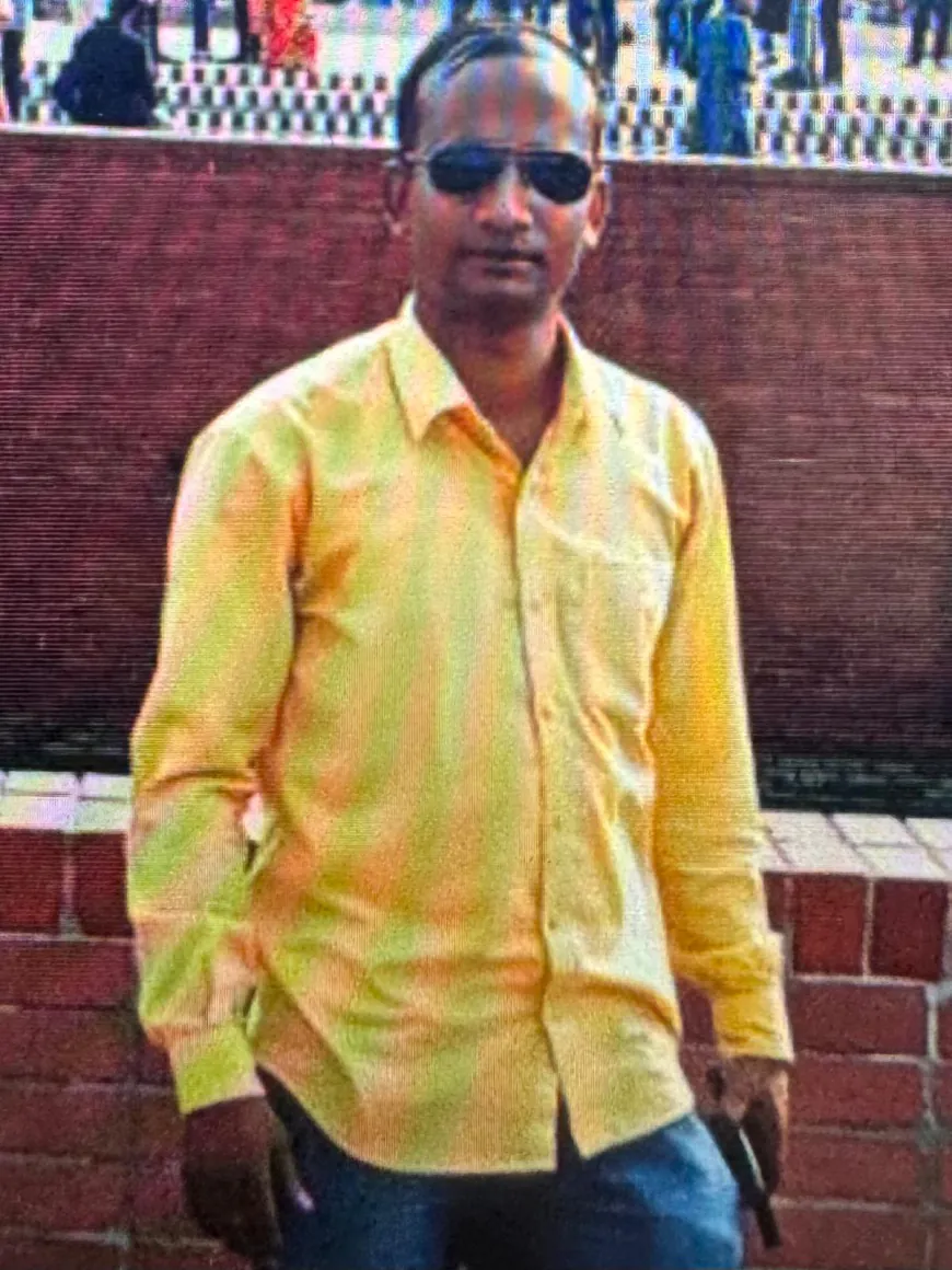 আওয়ামীলীগের দোসর পিস্তল রায়হান এখনো স্বরাষ্ট্র মন্ত্রণালয় বহাল