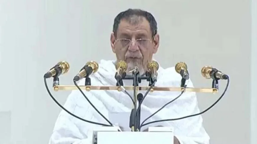 হজের খুতবায় কী বললেন ড. সালেহ ইবনে আব্দুল্লাহ