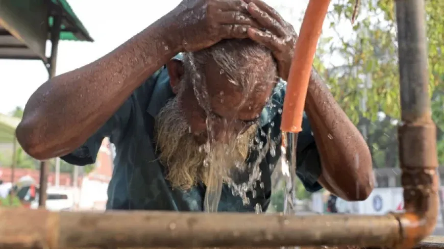 তাপপ্রবাহে পুড়ছে দেশ, ৩৬ জেলার ওপর দিয়ে বয়ছে গরম হাওয়া