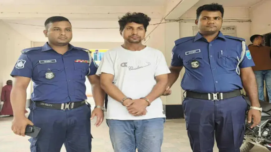 চার স্কুলছাত্রীকে বাসায় ১৮ দিন আটকে রেখে ধর্ষণ, শিক্ষক গ্রেফতার