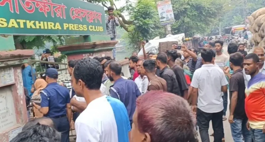 প্রেস ক্লাবে সাংবাদিকদের ওপর সন্ত্রাসী হামলা, আহত ৩০