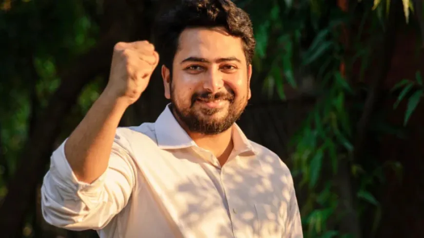 হঠাৎ এনসিপির আহবায়ক নাহিদের ফেসবুক পোস্ট