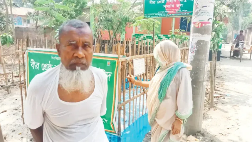 ছেলের খুনিরা এখনো বাইরে বিচারও হইলো না’