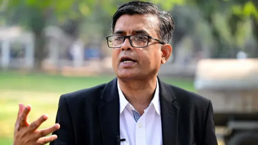 আ.লীগকে নিয়ে প্রধান উপদেষ্টার প্রেস সচিবের স্ট্যাটাস