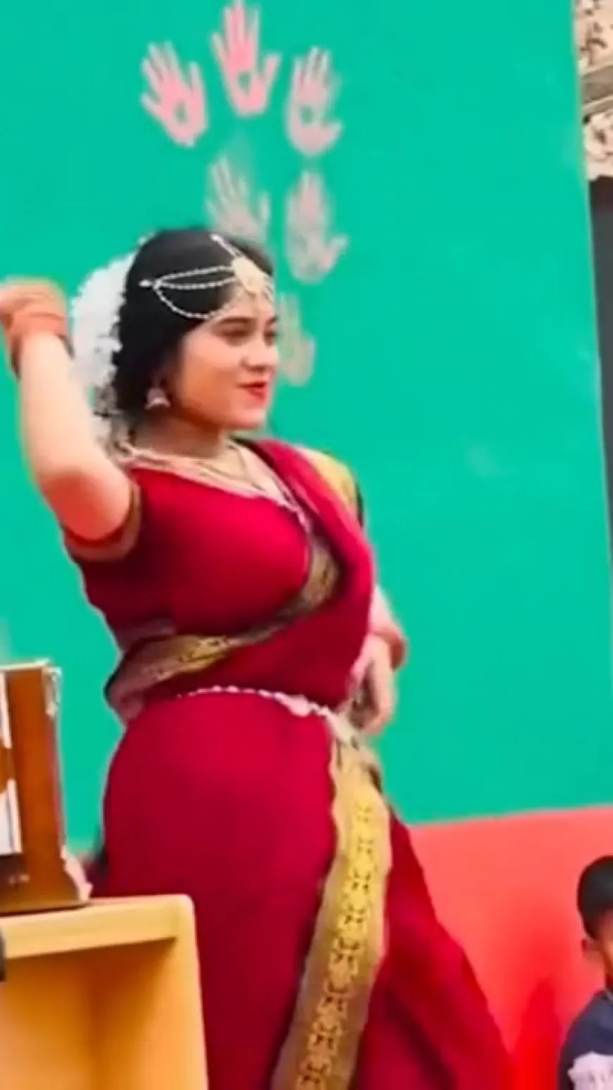 হবু পুত্রবধূর ভাইরাল নাচের ভিডিও দেখে বিয়ে ভেঙ্গে দিলেন পাত্রের বাবা,যা জানা গেলো