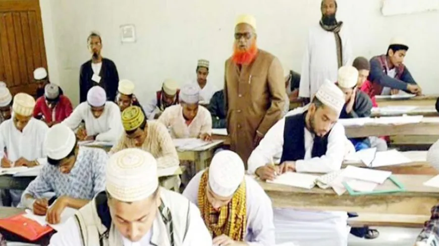 হটাৎ যে কারণে সারাদেশে আলিম পরীক্ষা স্থগিত