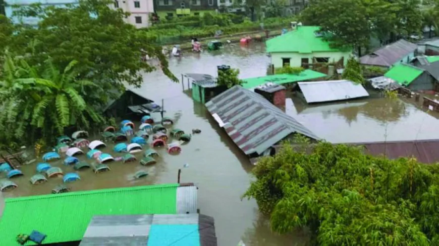 এইমাত্র পাওয়া: ভয়াবহ বন্যায় ৩৪ জনের মৃত্যু