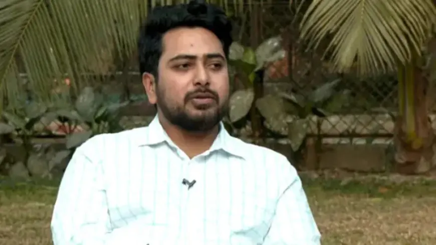 হঠাৎ নাহিদ ইসলামের রহস্যজনক ফেসবুক পোস্ট