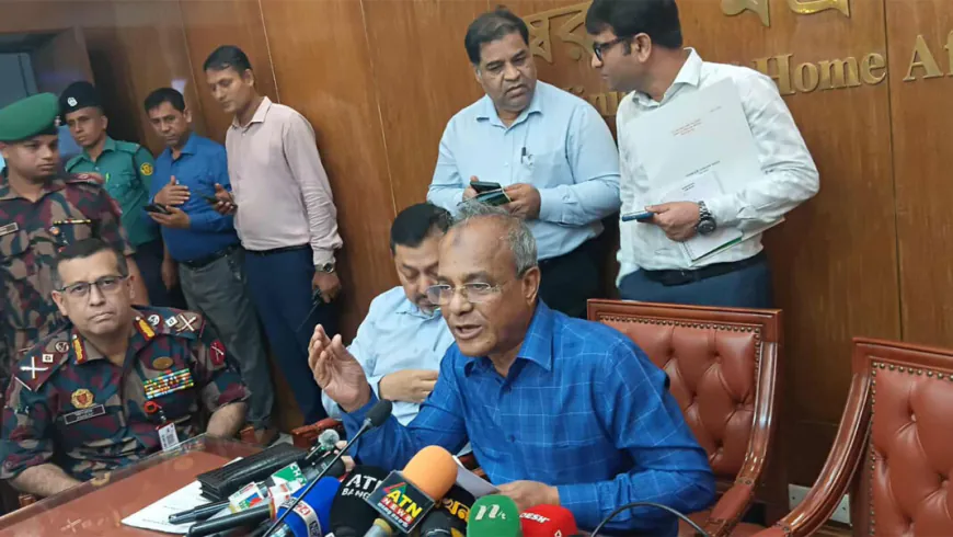 ‘আমরা চুনোপুঁটি ধরি, বড় একটা রুই ধরেছি আর আপনারা লেগে গেলেন’